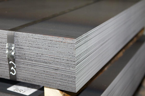 Plech ocelový válcovaný za tepla rozměr 3 x 1000 x 2000 mm (S235JRC+N)